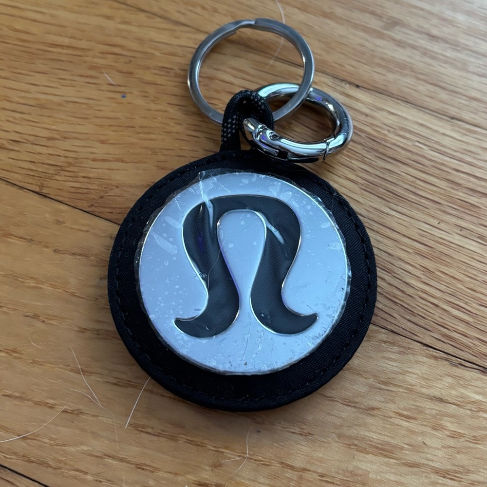 Lululemon Athletica Black and White Key and Card Holder